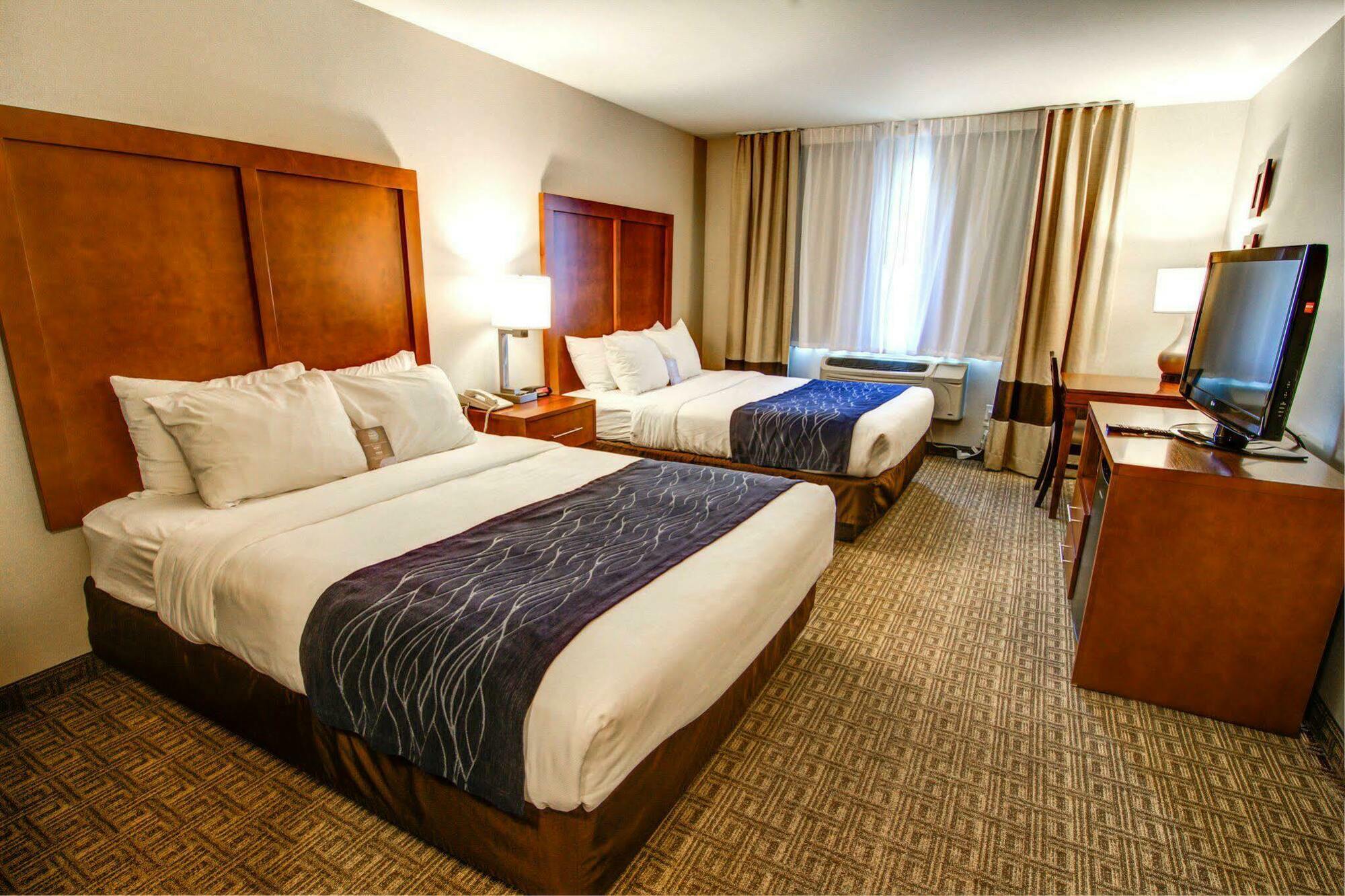 Comfort & Temecula Wine Country Hotel Murrieta