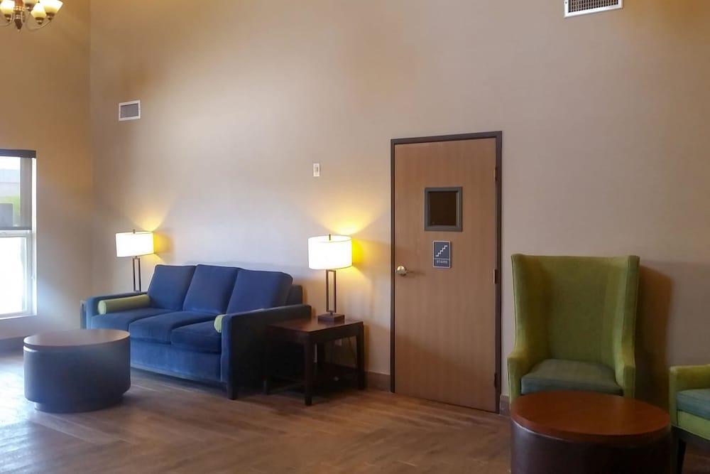 Comfort & Temecula Wine Country Hotel