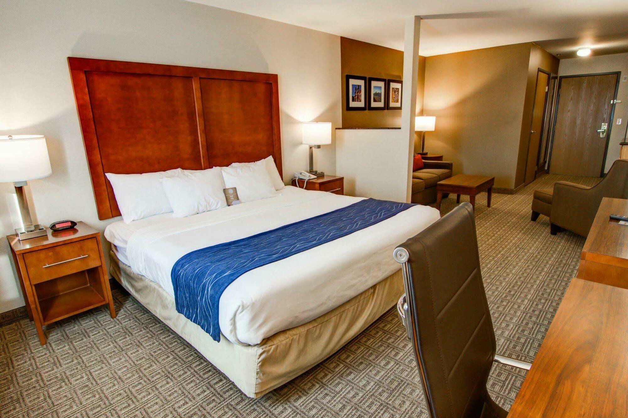 Hotel Comfort & Temecula Wine Country